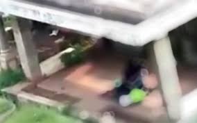 Video asusila di halte, pemeran perempuan mengaku dibayar rp22 ribu подробнее. Sepasang Kekasih Terekam Kamera Lagi Mesum Di Kuburan Jpnn Com