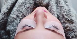 Yandex.maps shows business hours, photos and panorama views beauty salon. Wimpernverlangerung Und Augenbrauenkorrektur Sweswes Beauty Salon Hamburg Bellas Welt