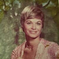 Darla Busby's Instagram, Twitter & Facebook