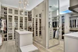 Are you the type of person who is always in a hurry and need to get ready for work in the minimum possible time. 75 Beautiful Walk In Closet Pictures Ideas July 2021 Houzz