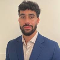 Tamer Tawfik's Instagram, Twitter & Facebook