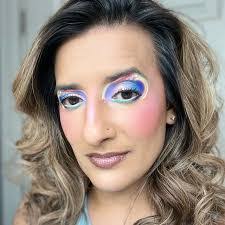 Mindy Mcnamara's Instagram, Twitter & Facebook