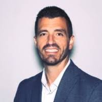 Tim Averill's Instagram, Twitter & Facebook