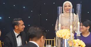 Mira filzah was appropriating our tradition to advertise contact lenses, something that has no correlation whatsoever to the desi community. Showbiz Mira S Current Beau An Mp S Son