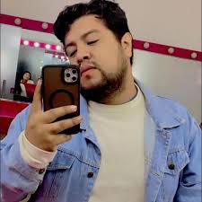 Bruno Valencia (@brucee_valens) • Instagram photos and videos