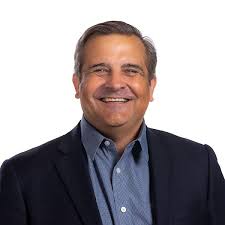 Me-To-We: The Shift Every Business Leader Must Make for Lasting Success:  Gunther, Michael: 9781955985475: Amazon.com: Books