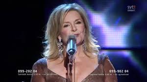 Andreassen is active in many musical genres, as country music, schlager and musicals. 4 Elisabeth Andreassen Vaken I En Drom Melodifestivalen 2011 Deltavling 2 720p Hd Youtube