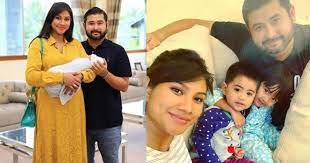 Ym che' puan khaleeda binti bustamam yang juga isteri dyam tunku mahkota johor dikurniakan darjah kerabat johor yang. Che Puan Khaleeda Dedah Tmj Tak Pernah Menemani Bersalinkan Ketiga Tiga Anakanda Kerana Pa Ma