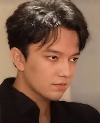 The " BIG DIMOND " from world 🌎 corporate celebrities. Role model  successful n very Royal, hardworking world 🌎 corporate celebrity. There's  some golden pages