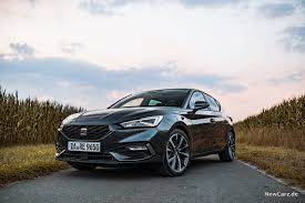 The tpms (tyre pressure monitoring system) is really useful, once the tyre got a small nail and i was still able to drive normally without feeling puncture but the tmps was able to detect leakage and able to point out exactly which tyre is leaking air. Seat Leon Iv Der Golf Auf Spanisch Newcarz De