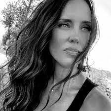 Sherry Huckstep's Instagram, Twitter & Facebook