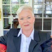 Jae Douglas, Social Worker, Therapist,Portland Therapy Center