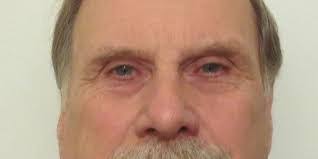 Douglas Walker's Instagram, Twitter & Facebook