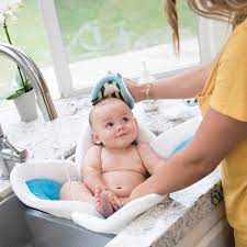 The blooming bath essentials gift set is the ideal baby shower gift for new mothers. Amazon Com Blooming Bath Lotus Baby Bath Blue Baby