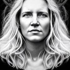 Katrina Starr's Instagram, Twitter & Facebook