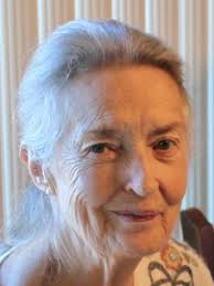 Emelia Saunders's Instagram, Twitter & Facebook