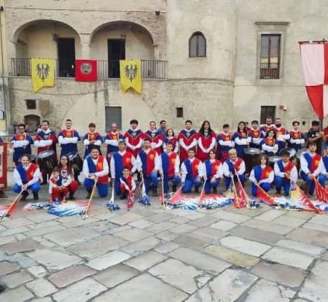 La bandiera racconta: il gruppo Sbandieratori e Musici Florentinum Città di  Torremaggiore, in Puglia. 🚨La videointervista 🎥nel canale YouTube  #labandieraracconta, link 🔗 in bio e nelle storie. 🚨 . . . Il