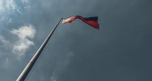 Parang lahat ay nangangarap na magawa ang anumang gusto nila at mamuhay sa paraang gusto nila. Maligayang Araw Ng Kalayaan Pilipinas Enzo Luna