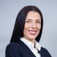 100+ profiluri „Alida”