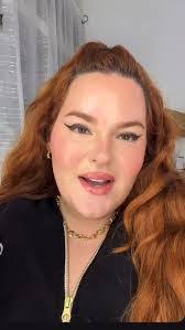 Marie Mandel's Instagram, Twitter & Facebook