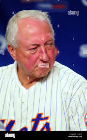 Jerry build hi-res stock photography and images