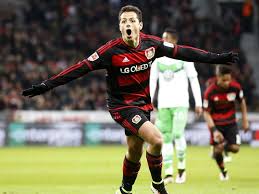Chicharito hernandez ретвитнул(а) premier league. Chicharito Scores From Outside The Box For Bayer Leverkusen Goal Com