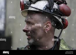 Miner Stuart Griffin takes a last look around at the Tower Colliery at  Hirwaun, Mid Glamorgan, Wales Stock Photo
