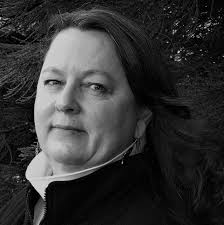 Karen Pruett's Instagram, Twitter & Facebook