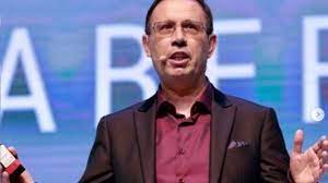 Grupo multi was bought out by pearson in 2013. O Que Se Sabe Sobre O Paradeiro De Carlos Wizard Bilionario Investigado Pela Cpi Da Covid Bbc News Brasil