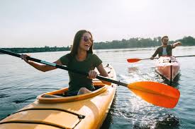 In a kayak, you're always seated, so there's no need to use your leg muscles. How Many Calories Does Kayaking Burn