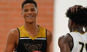 He is 18 years as of 2020. Zaire Wade Son Of Former Nba Star Dwyane Wade Forging Own Identity