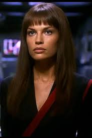 Morena Baccarin.😍