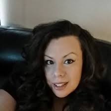 Deanna Holifield's Instagram, Twitter & Facebook