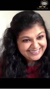 Hetvi Doshi's Instagram, Twitter & Facebook