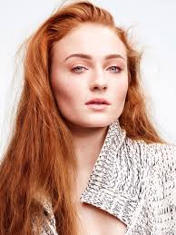 After months as a bombshell blonde (her natural color, mind you). Wallpaper Sophie Turner Women Redhead Blue Eyes Simple Background Looking At Viewer Actress 1080x1440 Siexp 1571787 Hd Wallpapers Wallhere