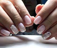 Réussissez vos ongles en gel à tous les coups avec nos gel uv perfection, gels uv de couleur, polygel. Nail Art Rose Poudre Avec Paillettes Weddingnailpolishcolors Ongles Ongles Rose Vernis A Ongles