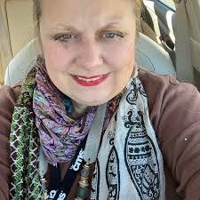 Beth Maree's Instagram, Twitter & Facebook