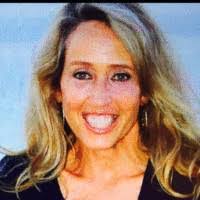 Leslie Quisenberry's Instagram, Twitter & Facebook