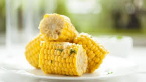 Jagung punya banyak manfaat untuk tubuh bayi. Resep Mpasi Tim Jagung Salmon Kaya Mineral Untuk Perkembangan Otak