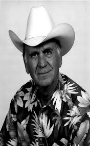 Kenneth Garton's Instagram, Twitter & Facebook