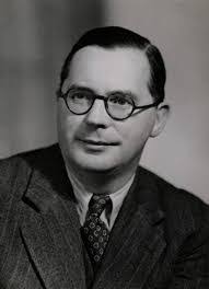 Kenneth Darling's Instagram, Twitter & Facebook