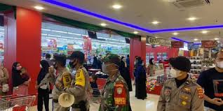 Bila apps wa tidak muncul otomatis, tap tombol send untuk konfirmasi pengiriman pesan ke layar wa anda. Polres Lhokseumawe Bersama Tim Gabungan Razia Protkes Di Suzuya Mall Dialeksis Dialetika Dan Analisis