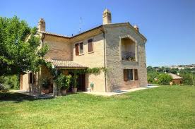 Villa A Macerata Marche Case Di Campagna Case Case Di Lusso