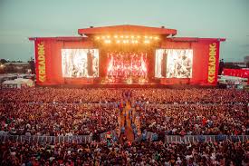 Reading festival crush after stampede for silent disco. Preview Reading Festival 2019