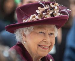 A rainha elizabeth também não fuma nem bebe muito. Em Seu Aniversario De 95 Anos Rainha Elizabeth Fala Sobre A Morte De Principe Philip Jovem Pan
