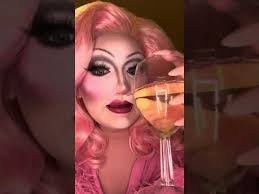 Hormona Lisa memang hebat buat ASMR : r/rupaulsdragrace