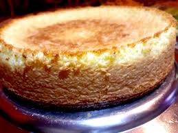 Gateau Fondant Juste Avec La Noix De Coco Un Gateau Tres Simple A Preparer Allo Astuces Recettes Faciles En 2020 Mousse Noix De Coco Gateau Fondant Noix De Coco
