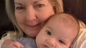 Belinda Mock's Instagram, Twitter & Facebook