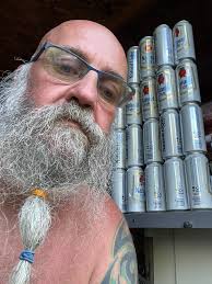 What's happening at 13th street 7/11?