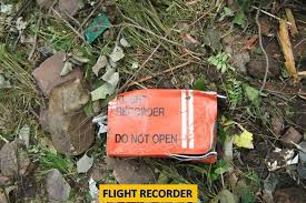 We send our condolences to the families of ysr and the other four (who died in the helicopter crash). nearly 24 hours after ysr's chopper went missing, it was located atop serai salem hill, at. Helicopter Crash Photos Of Andhra Pradesh Chief Minister Y S Rajasekhara Reddy